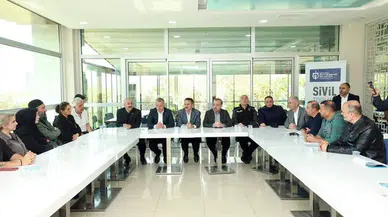 Gebze’de tahliye edilen binaların sakinlerine destek ziyareti