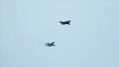 KIZILELMA ve F-16'dan tarihi ortak uçuş