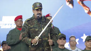 Maduro'dan ABD'ye kılıçlı rest: “Canımızı veririz”