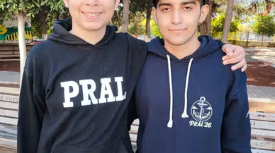 Adana’da kanseri yenen öğrenciler balonlarla karşılandı