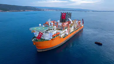 Türkiye'nin 6. sondaj gemisi Karadeniz'de göreve başlıyor