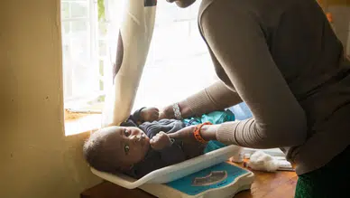 Yabancı yardım kesintileri nedeniyle bu yıl 200 bin çocuk ölecek