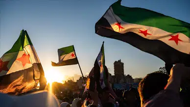 Özgür Suriye’nin ilk yılı: Diplomatik açılım ve tarihi ilkler