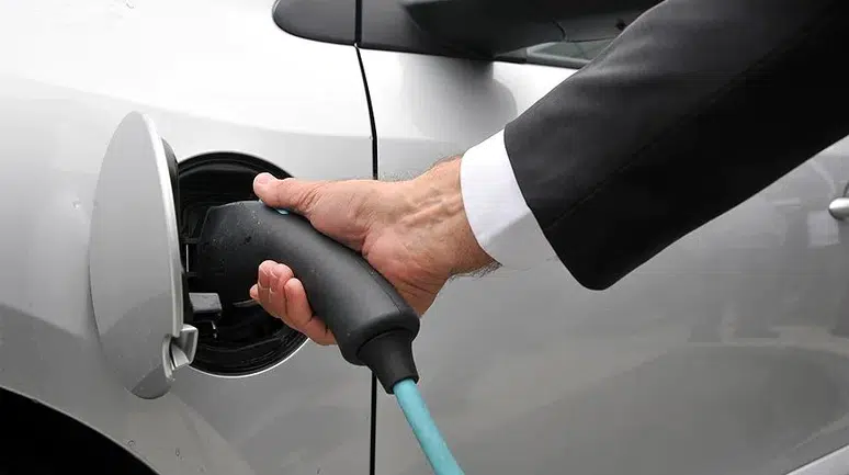 Türkiye'de elektrikli otomobil sayısı rekor kırdı: %116'lık Dev Artış