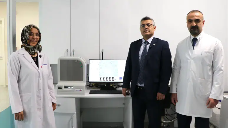 Yapay zekalı cihaz Mantiscope ile uzaktan kan analizi dönemi başladı