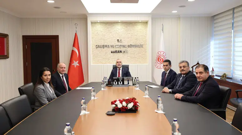 2026 asgari ücret zammı için kritik toplantı bakanlıkta başladı