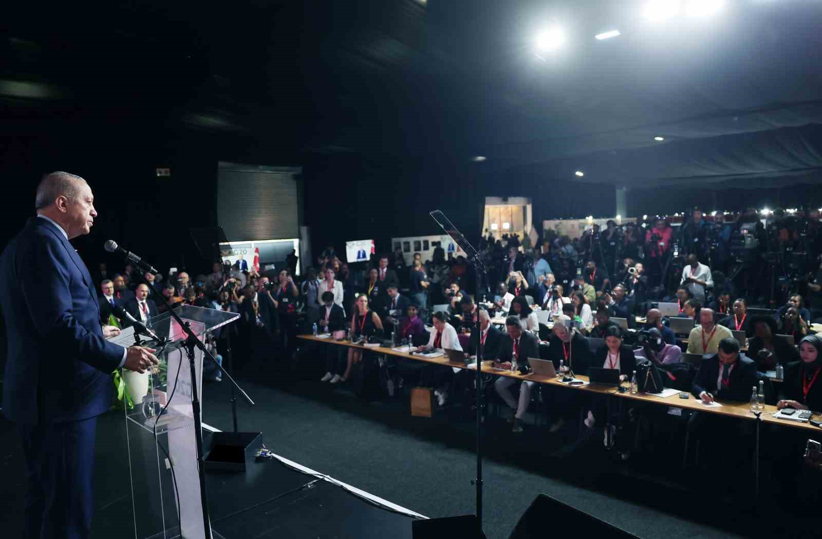 cumhurbaskani-erdogan-baris-icin-her-yere-kosturacagiz